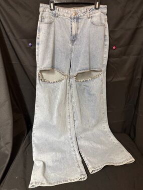 Light Blue Distressed Wide-Leg Jeans with Knee Cutouts